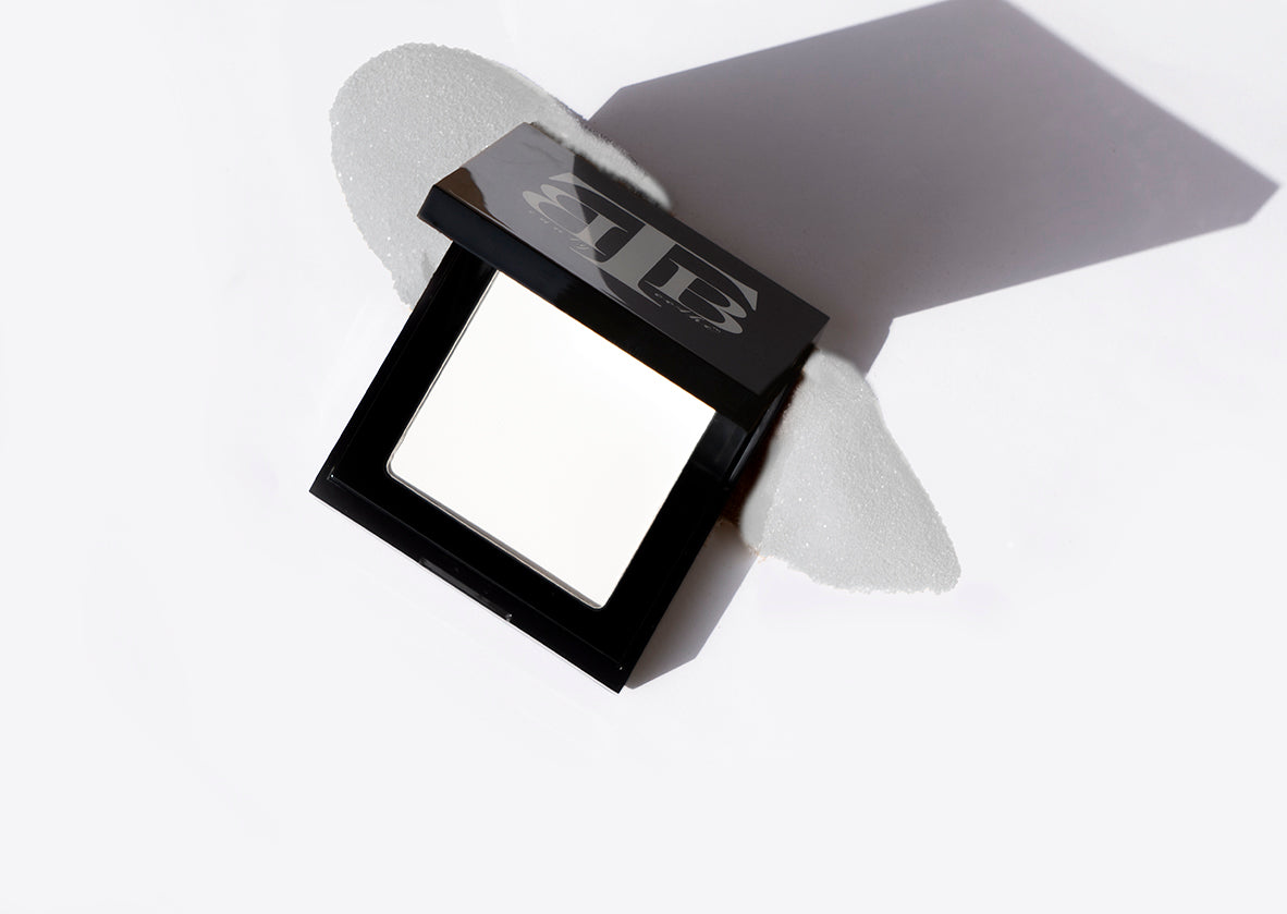 HD Translucent - Soft Lightweight Pore Minimizing Matte Powder Foundation and Long-lasting Setting Powder